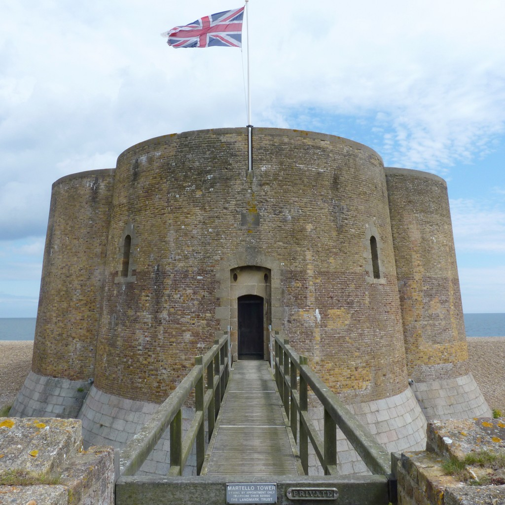 Aldeburgh_Martello_Tower_front